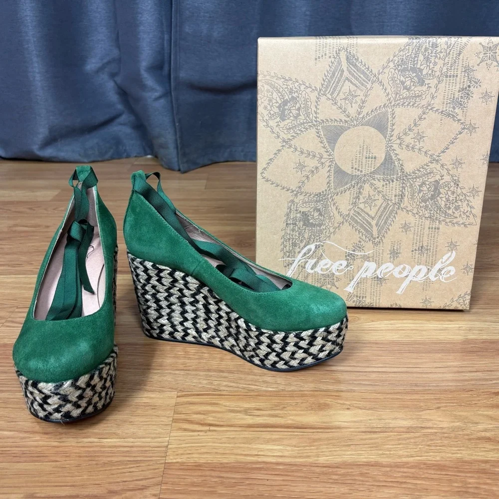 NIB Free People Green Suede Platform Wedge Espadrilles 39 - Picture 1 of 9